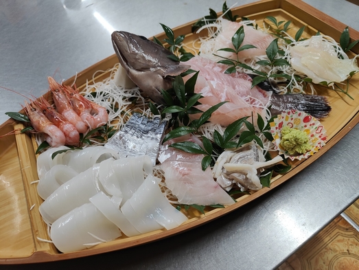 【1泊2食12000円】　常連客オススメ　海鮮船盛りプラン　　